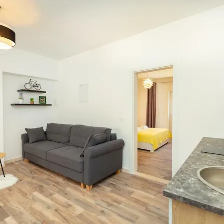 شقة Holiday Apartments Dubrovnik *